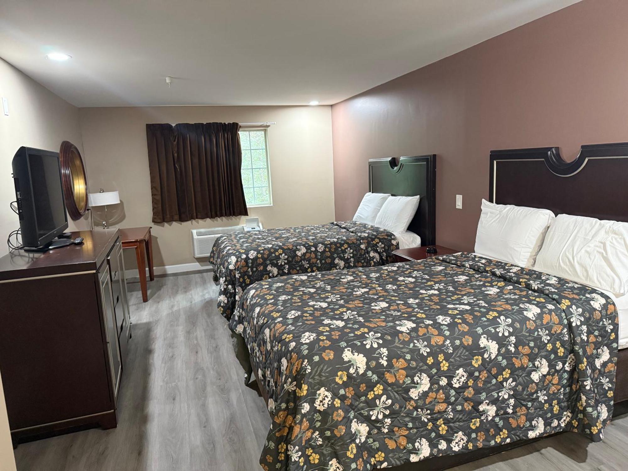 Magnolia Bay Hotel & Suites Джонсборо Екстер'єр фото